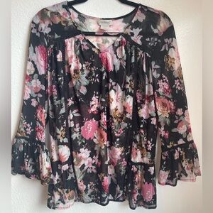 Passport Black Floral‎ V-Neck Blouse with Ruffle Sleeves Size L